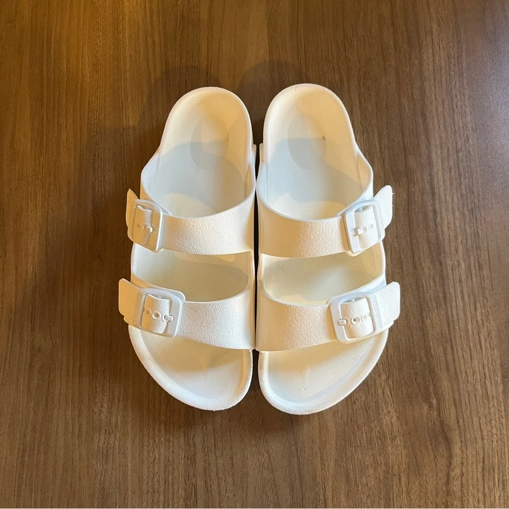 Birkenstock White Arizona EVA Sandals Big Kids US Size 1-1.5 EU Size 32